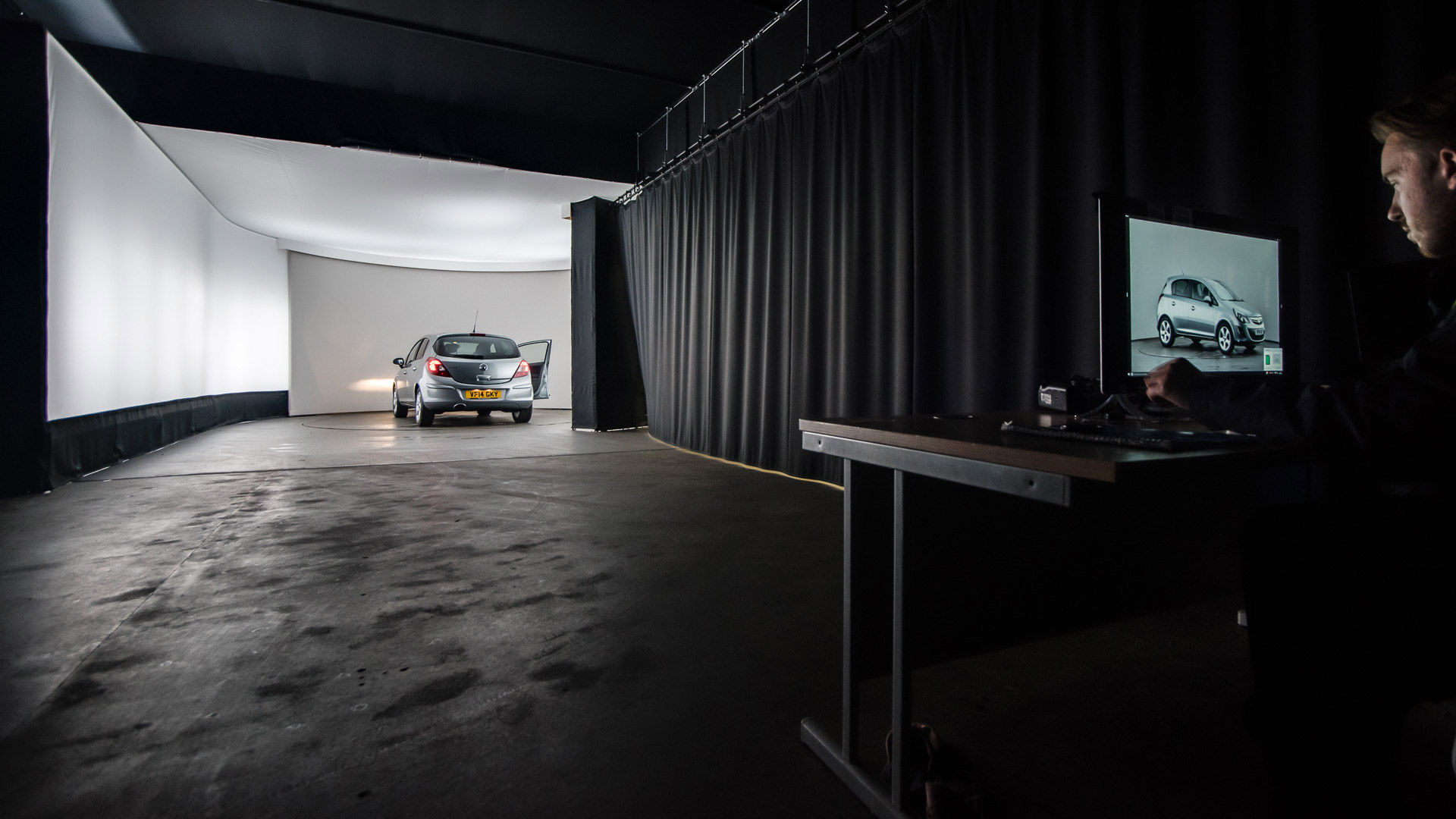 Vehicle Photography Studio